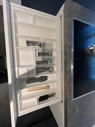 ห้องครัว, Schöne Maisonette 4 Zimmer mit Garten (Schone Maisonette 4 Zimmer mit Garten) in รอดเกา