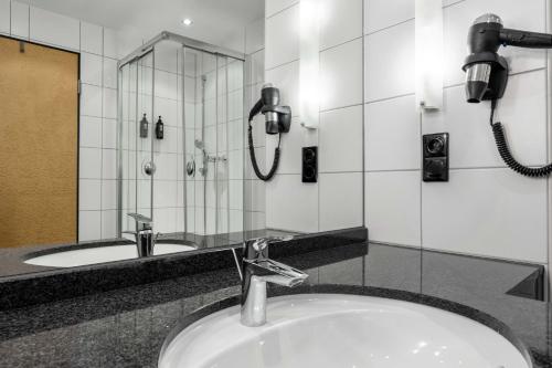 Executive Suite image 5