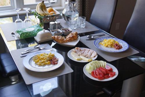 طعام و مشروبات, Pelican guest house. Village style living. Spend vacation time in Eco place! in Fort Erie