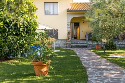 Luana & Marcello's villa, Lucca (foto 2)