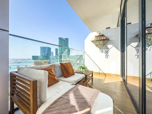 Full Cleveland & Canal View - Perfect Corporate Stay - 5 min walk from ADGM and Galleria - Big Balco in Al Maryah -saari