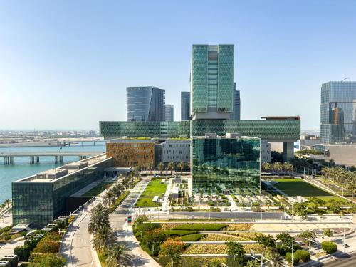 Full Cleveland & Canal View - Perfect Corporate Stay - 5 min walk from ADGM and Galleria - Big Balco in Al Maryah -saari