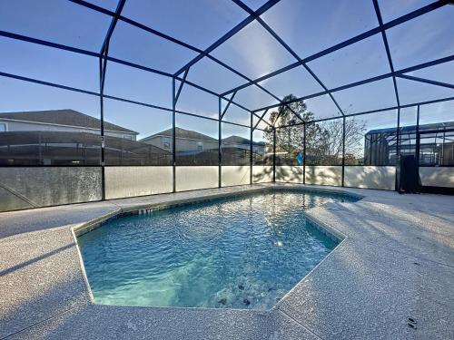 Last Minute Disney Getaway! Private Pool, Hot Tub & Games Room. Book Now! #85873 in Orlando, USA