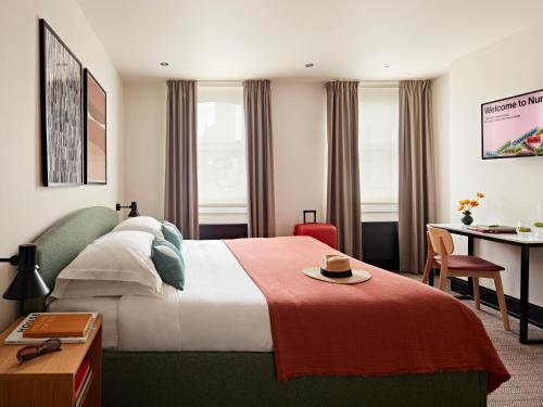 room detail thumbnail 0