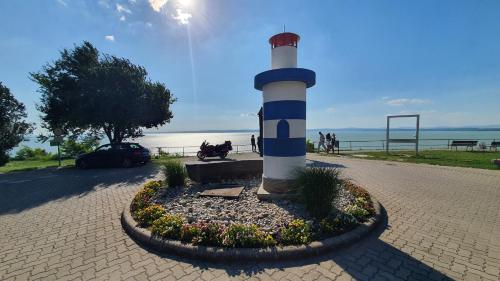 Holiday home in Balatonvilagos 31292 - image 3