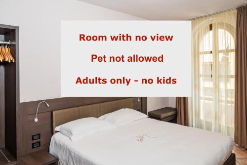 Le Torri - Castiglione Falletto Room Type - Double or Twin Room with City View