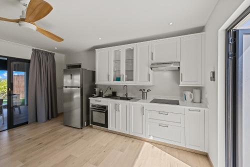 dapur, Dolce Vita Beach, Waterfront Bungalows with Private Beach in Nieuwpoort