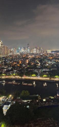 1Bedroom2603A Sunshine100Tower3 70Inches TV Pool Karaoke, Manila