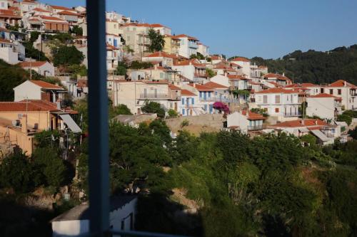 The balcony in Loutraki Skopelosa