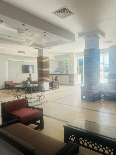 55 négyzetméteres, 1 hálószobás Apartman 1 fürdőszobával Sahl Hasheesh területén (Cecelia Beach Resort Furnished Chalet for Rent) in Hurghada vízparti része