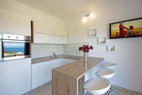  Apartments Herceg in Makarska