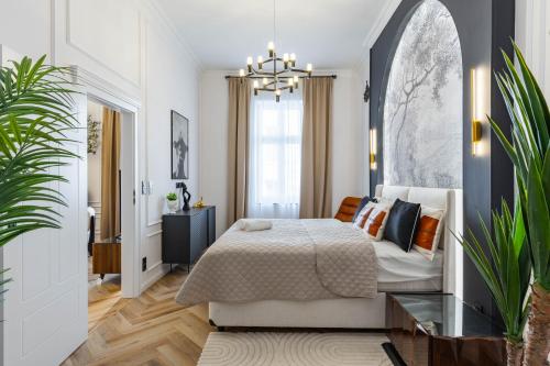 Luxurious & High-End Living Steps from Historic Landmarks, Budapešť (fotografie 6)