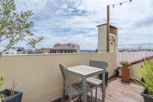 LV Premier AM2 - image 2