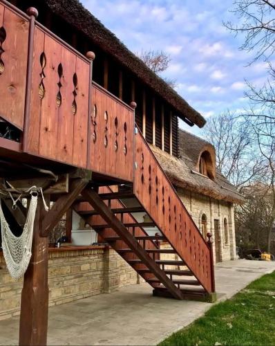 A szálláshely kívülről, Vila Sanhok in Kovilj