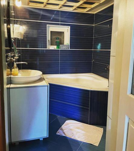 Fürdőszoba, Vila Sanhok in Kovilj