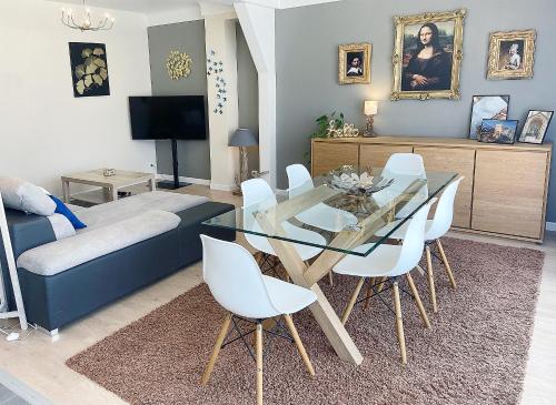 Chez Clém - 3 chambres - garage privé - wifi - Netflix - Location saisonnière - Reims