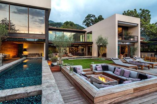 Casa Escondida, Spectacular lake and forest view