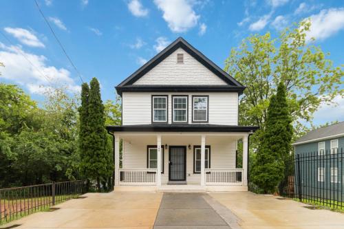 Grand Home Walk to Mercedes Benz in Vine City