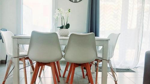 Удобства, Nature et ville -Duplex avec Jardin privé - 6 Pers- Entrée Autonome - Wifi & Parking Gratuite (Nature et ville -Duplex avec Jardin prive - 6 Pers- Entree Autonome - Wifi & Parking Gratuite) in Дамари-ле-Лис