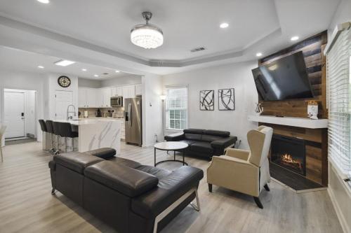 Grand Home Walk to Mercedes Benz in Vine City