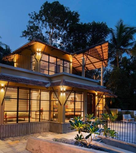 Ripples Cove Retreat - Your dream Lakeside getaway in Kappil