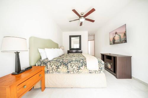 3 BR Condo with Pool - Playacar Phase II - At Quintas Pakal Complex 21 in Playa del Carmen, Mexico
