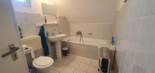 Holiday home in Balatonbereny 34653 - image 13