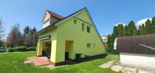 Holiday home in Balatonbereny 34653 - image 9
