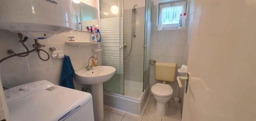 Holiday home in Balatonbereny 34653 - image 14