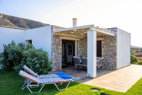 Exterior view, Kavo Plako Studio 2 in Itanos