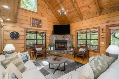 Peaceful Secluded Cabin, ASKA in Blue Ridge, USA