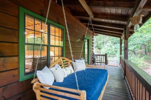 Peaceful Secluded Cabin, ASKA in Blue Ridge, USA