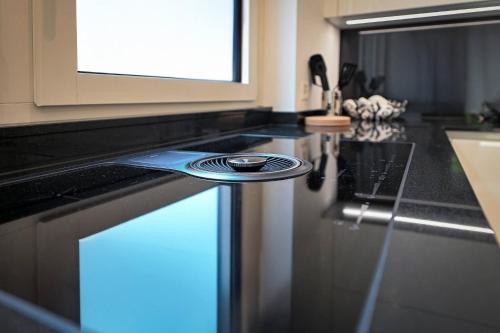 Luxury Lake View Motta Apartment in Lugano - image 4