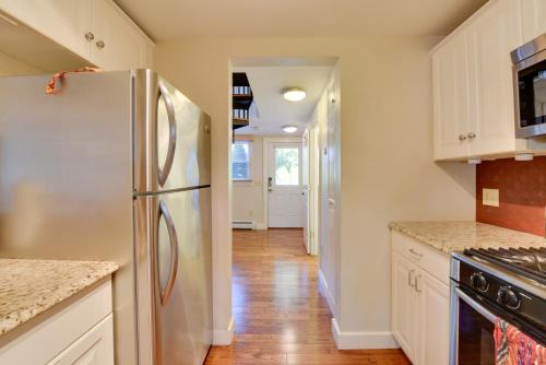 Provincetown Condo with Patio and Grill-Great location! - image 10
