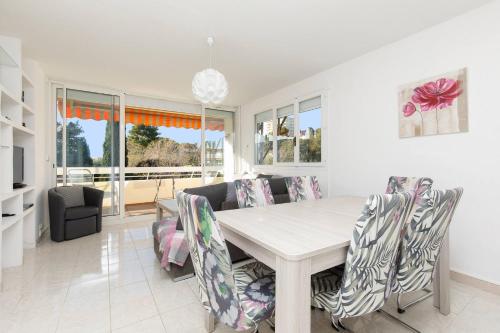 Lounge/area TV in comune, JULIUS 6 couchages, parking privé (JULIUS 6 couchages, parking prive) in La Pagane