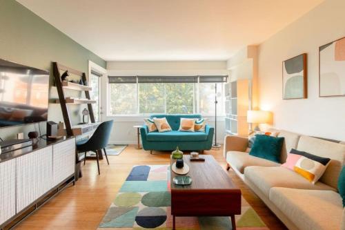 Heart of Capitol Hill 1 BR Urban Gem Great for WFH – khách sạn tại Capitol Hill