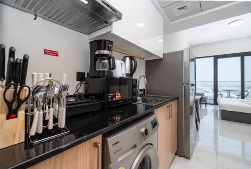 Contemporary Studio Getaway in Jebel Ali near Jebel Ali Free Zone JAFZA
