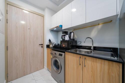 Contemporary Studio Getaway in Jebel Ali near Jebel Ali Free Zone JAFZA