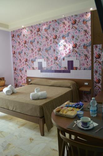 Double Room with Private Bathroom image 10