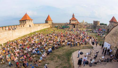 Tuvākā izklaides vieta, Квартира в центре Бендер in Bender