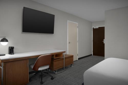 King Room with Sofa Bed - Mobility Accessible with Roll-in Shower