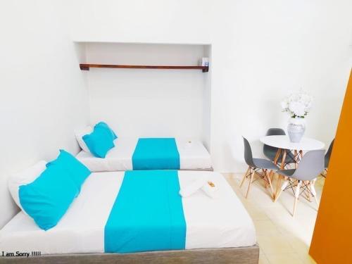 One-Bedroom Apartment image 5