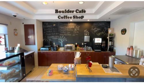 Étterem, Starlight Inn & Suites Motel 29 Palms Joshua Tree  in Twentynine Palms