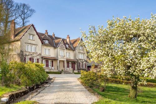 Manoir Des Chasseurs gîte à louer Saint-Léger-sous-Beuvray
