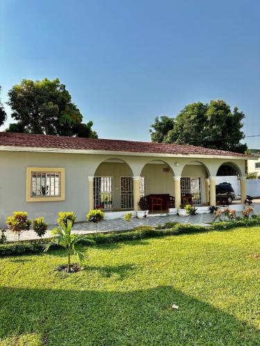 Munas Apartments in Brufut