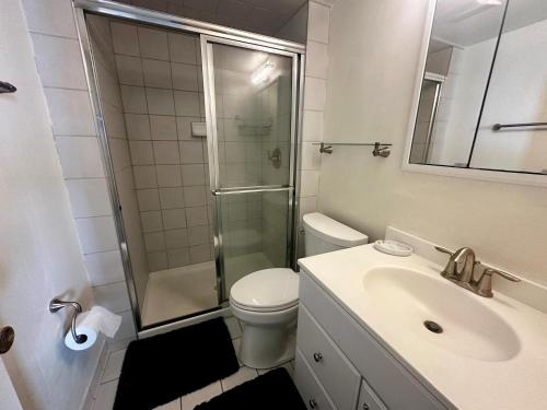 Two-Bedroom Apartment image 5