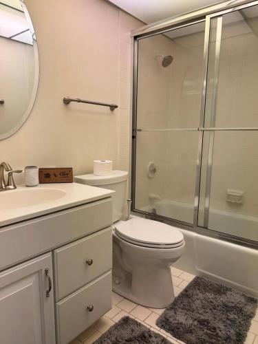 Two-Bedroom Apartment image 4