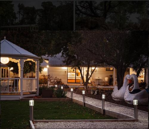 . Tell Tales Bed & Breakfast