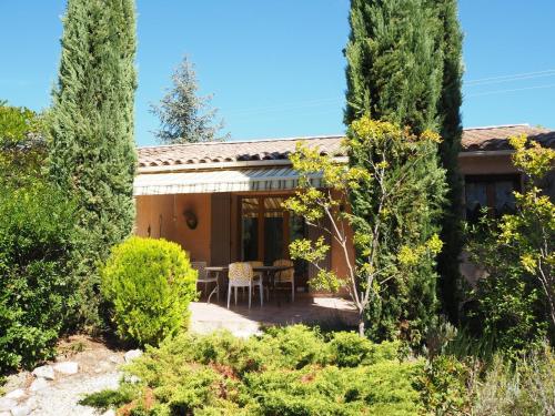 Holiday Home near Mont Ventoux Ski Resort, cleaning included - Location saisonnière - Bédoin