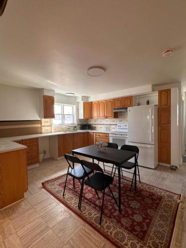 Charming & Cozy Family Home Near Plaza, Movie hall, Корнуолл (фото 5)